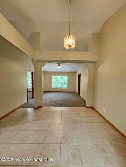 Foto del edificio - 58 Bougainvillea Dr