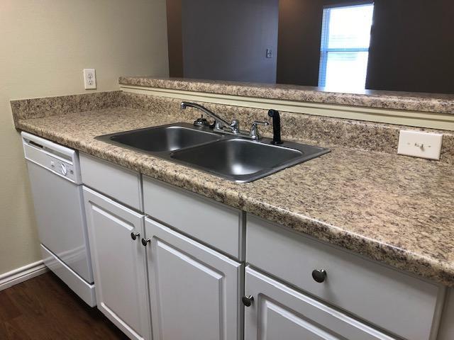 Foto del edificio - 8641 Mansion Creek Cir