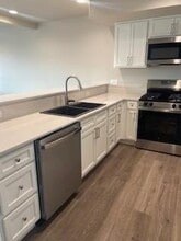 Building Photo - 4443 Deveraux Pl