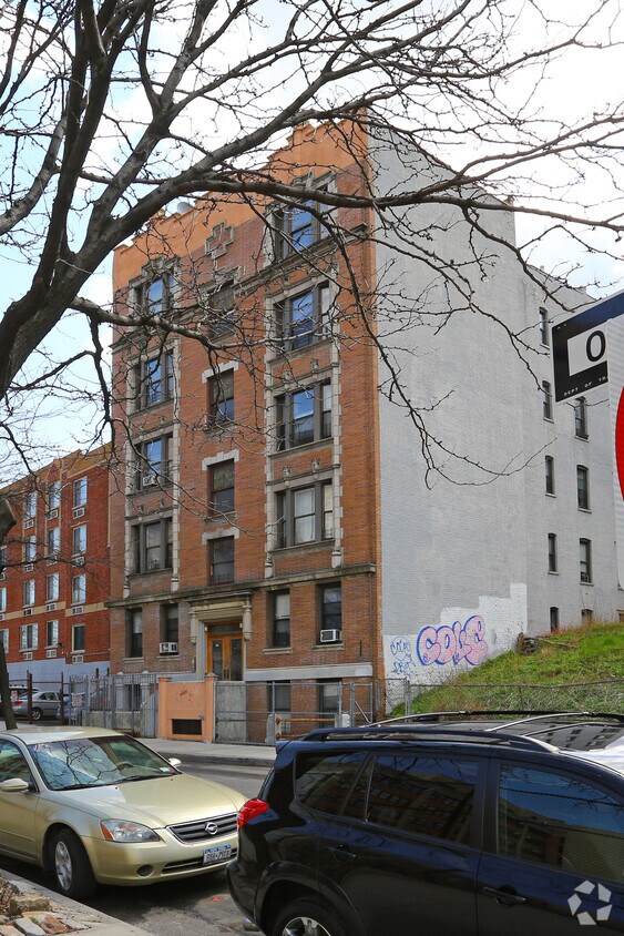 Primary Photo - 104 Terrace View