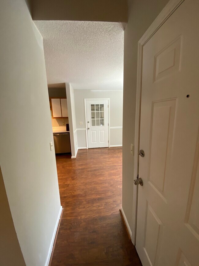 348 Windsor Manor Way, Kernersville, NC 27284 House Rental in