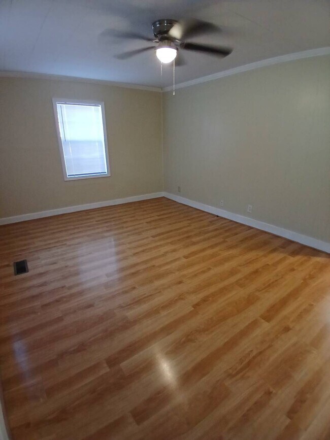 Foto del edificio - 5353 Bennett Rd