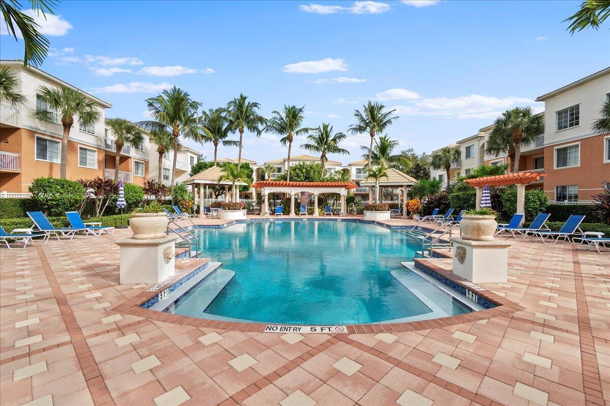 Foto principal - 6203 Myrtlewood Cir W