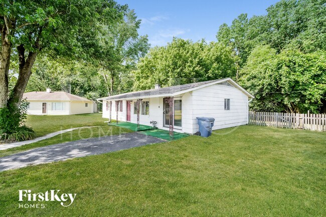 Foto del edificio - 4315 Standish Dr