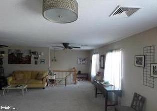 Foto del edificio - 20 Chestnut Commons Ct