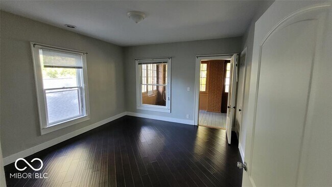 Foto del edificio - 50 N Campbell Ave