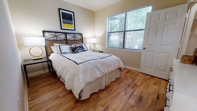 Foto del edificio - Spacious Comfort with $1,000 Savings!