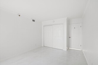 Building Photo - 3525 Sage Rd