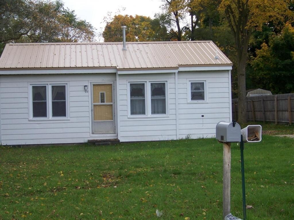 1303 Fessenden Ave. House for Rent in Mount Pleasant, MI