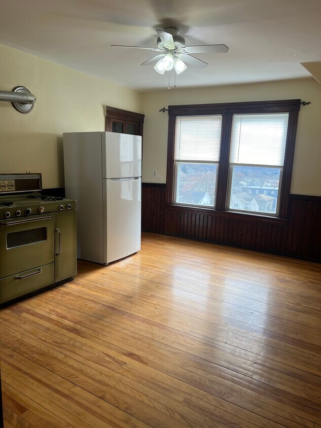 48 Ingleside Ave Unit 3, Worcester, MA 01604 Apartments in Worcester