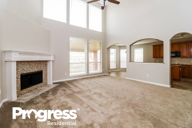 Foto del edificio - 6324 Lakeside Dr