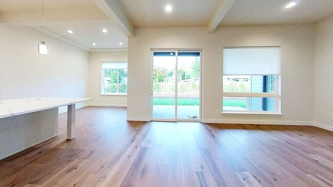 Building Photo - Contemporary 4 Bedroom Oasis on Quiet Dead...