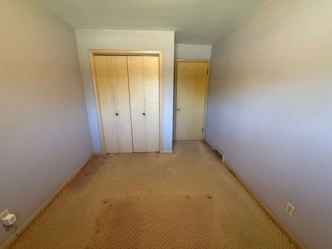 Foto del edificio - 3 BED 1.5 BATH SINGLE FAMILY HOME