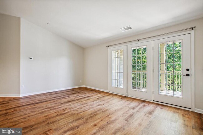 Building Photo - 6600 Thackwell Way