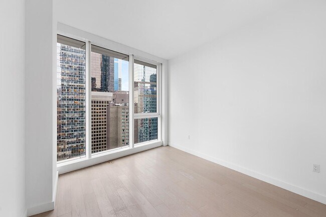 Foto del edificio - 242 West 53rd Street