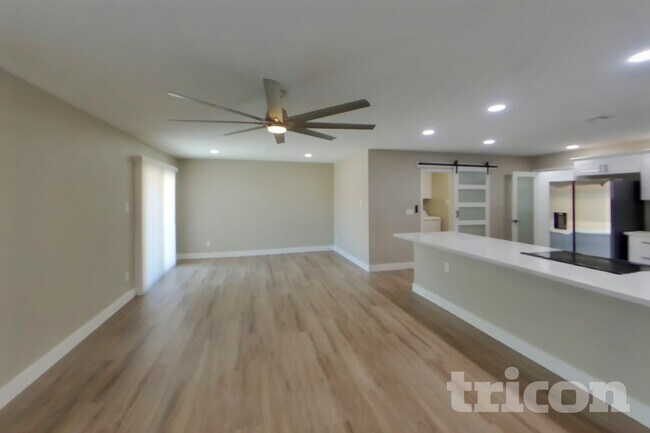 Foto del edificio - 4820 W Hayward Ave