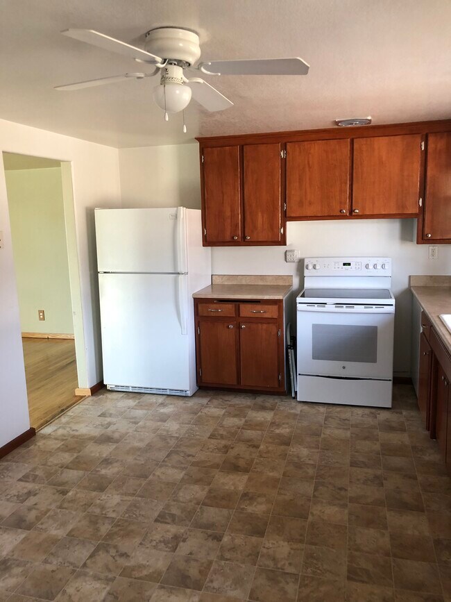 Foto del edificio - 1733 Iroquois Rd