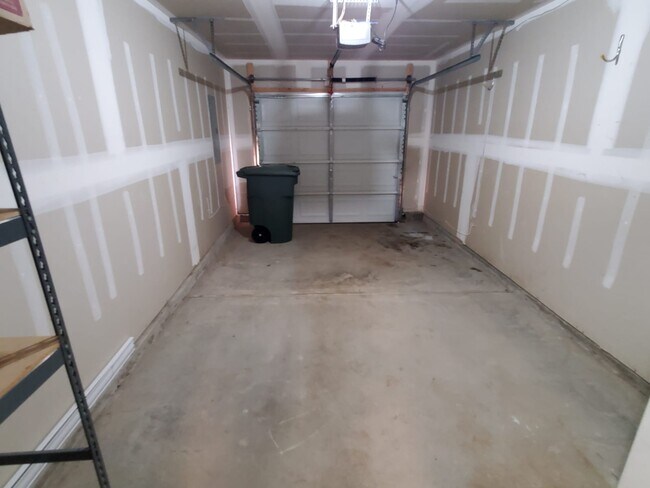 Foto del edificio - 3465 Avalon Lake Dr SW