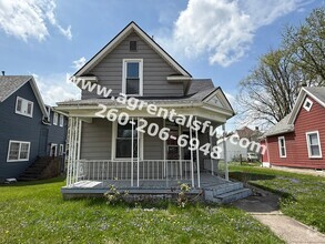 Building Photo - 2121 Parnell Ave
