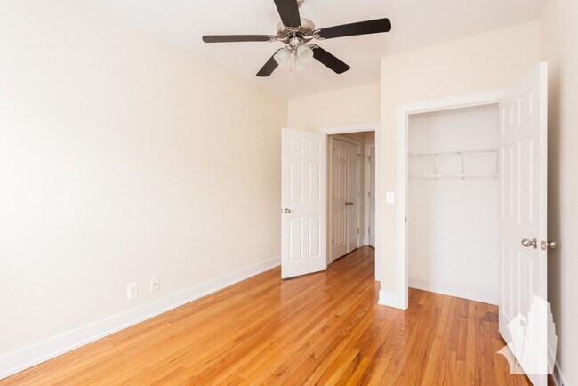 Building Photo - 4839 N Wolcott Ave