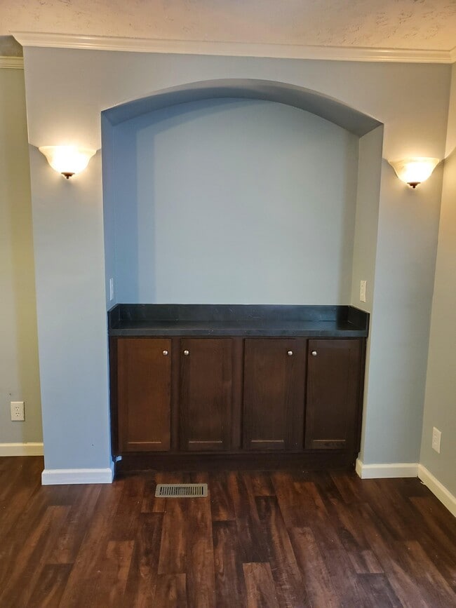 Foto del edificio - 209 Hickory Ct