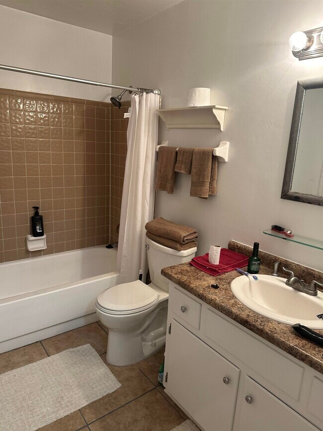 Foto del edificio - 114 Boardwalk Ln