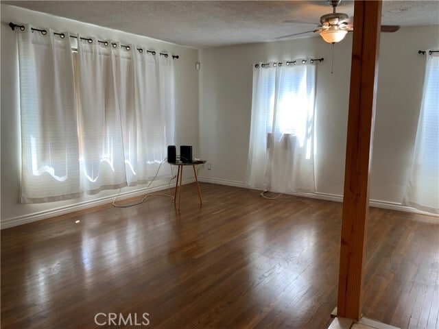 Building Photo - 580 N Lilac Ave