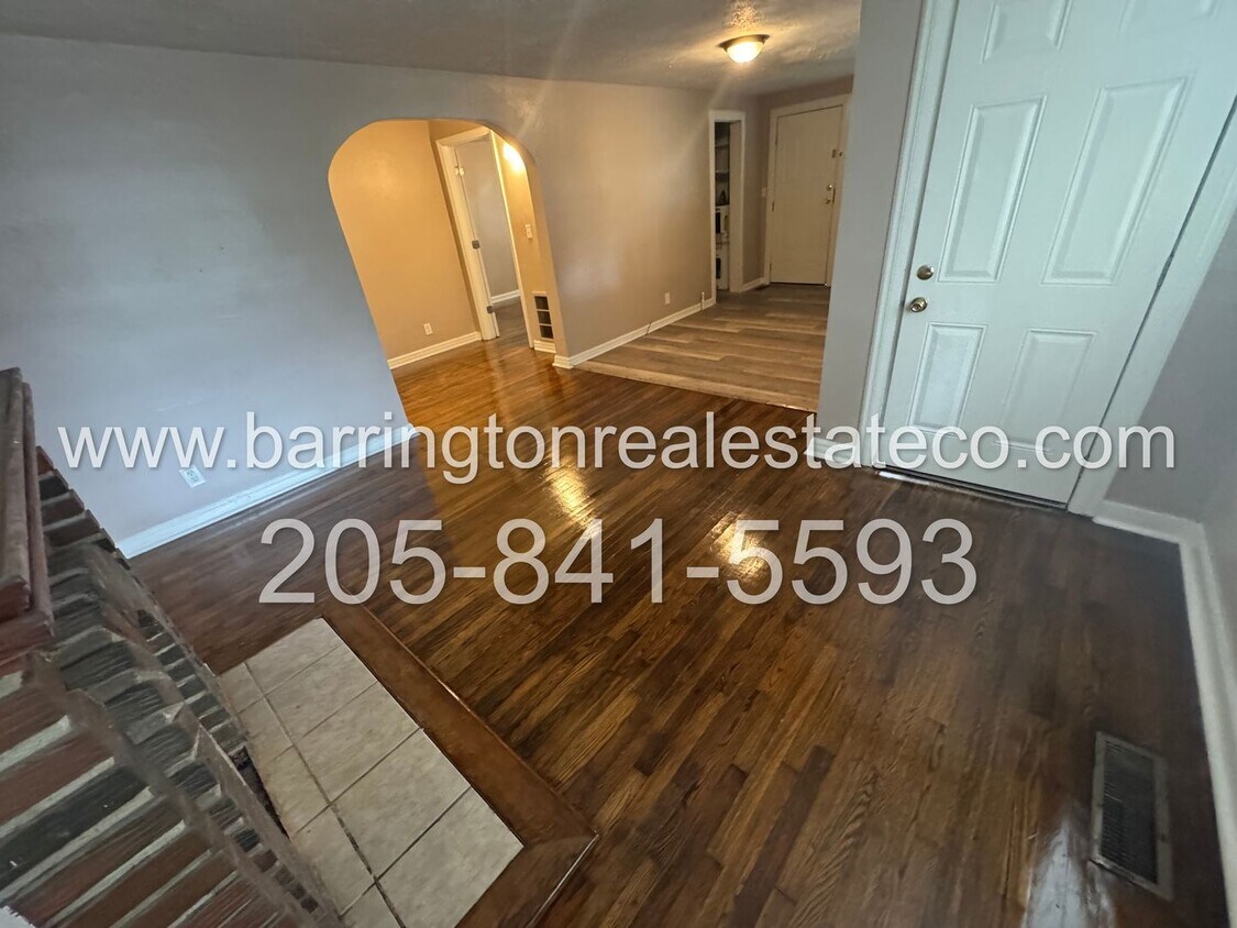 Building Photo - 122 Gwin Ave