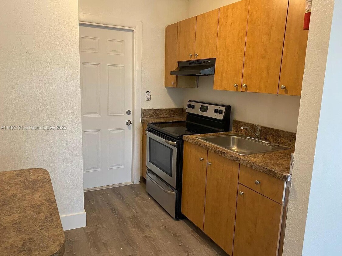Primary Photo - 223 SW 3rd Ct