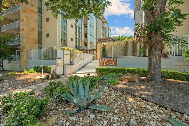 Foto del edificio - 1600 Barton Springs Rd