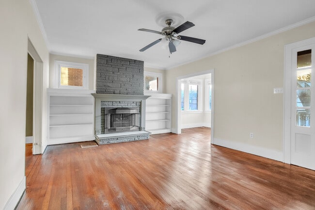 Photo - 1644 McFarland Rd House