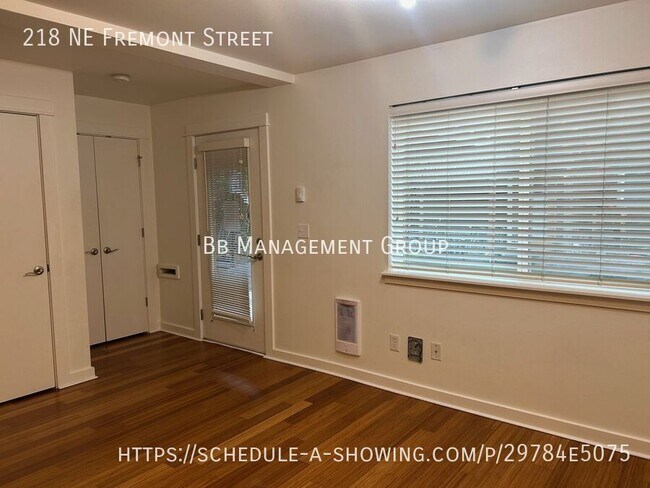 Building Photo - Modern Condo with Covered/ Secured Bike pa...