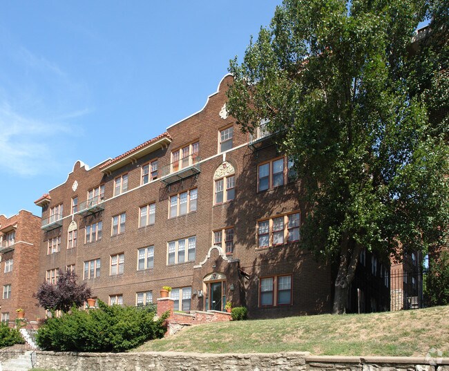 218 220 Brush Creek Blvd Kansas City Mo 64112 Apartments Building Photo 218 220 Brush Creek Blvd