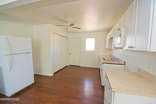 Building Photo - 1198 Virbel Ln