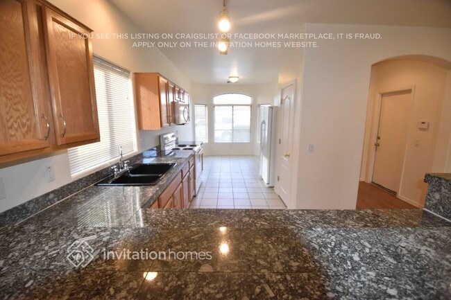 Foto del edificio - 2213 W Carolina Dr