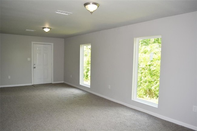 Building Photo - 303 Gans St