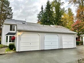 Building Photo - 10277 NE 129th Ln
