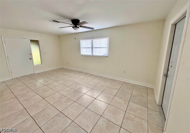 Building Photo - 704 SE 46th Ln