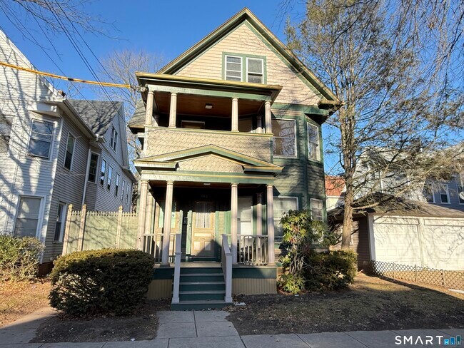 Foto del edificio - 867 Elm St