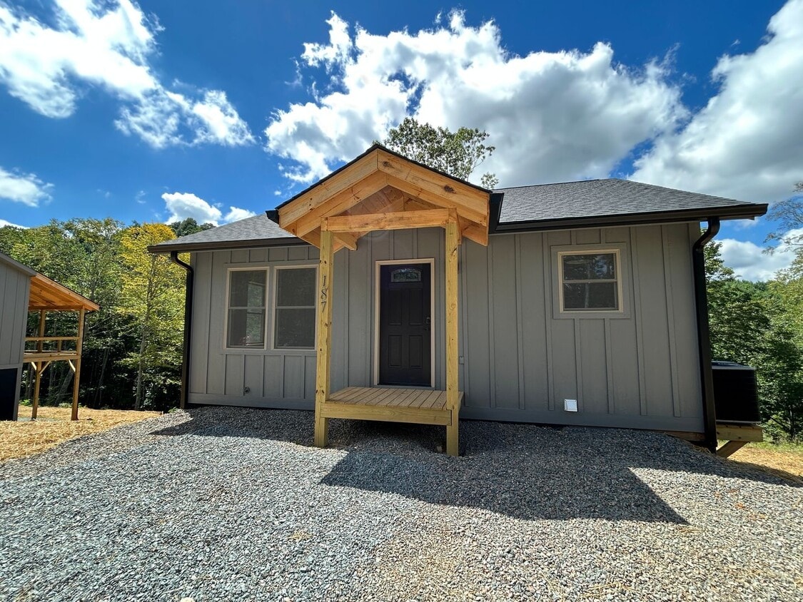 Primary Photo - Cabin Life. Modern Comfort. Mountain Escape.