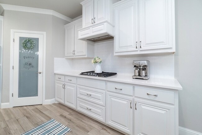 Building Photo - 1715 Overshine Ln