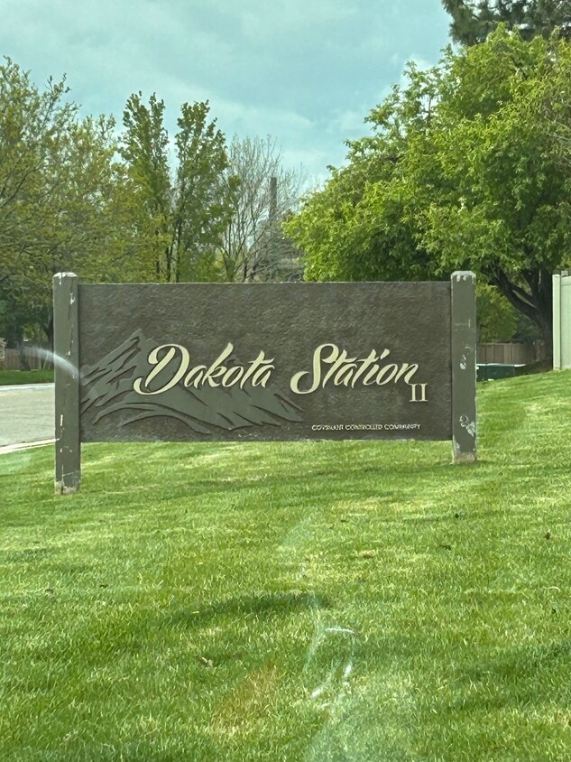 Dakota Station Community - 9627 W Chatfield Ave