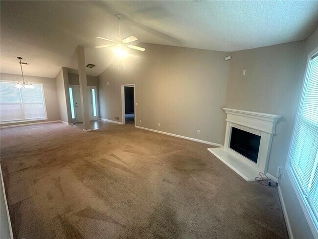 Building Photo - 2743 Sam Calvin Dr