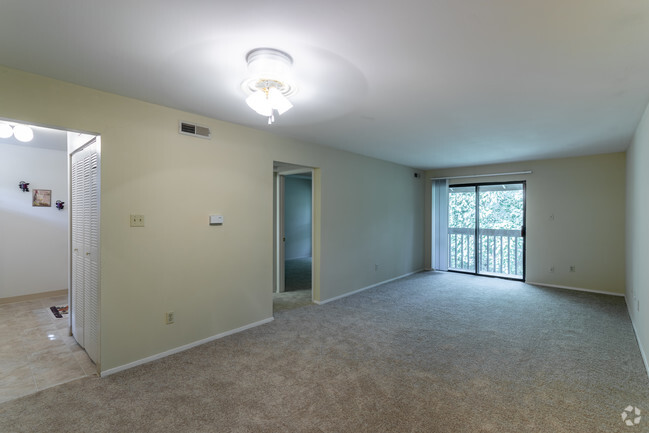 VP1 1BR, 1BA - 700 SF - Village Park Apartments