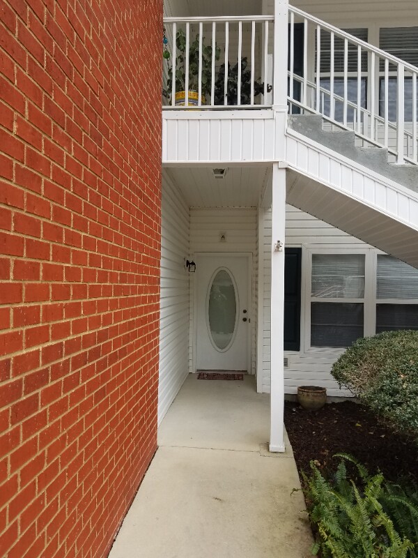 Building Photo - 5860 Spanish Trail