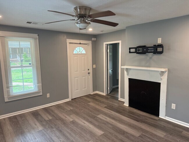 Foto del edificio - 2 bed 1 Bath Home