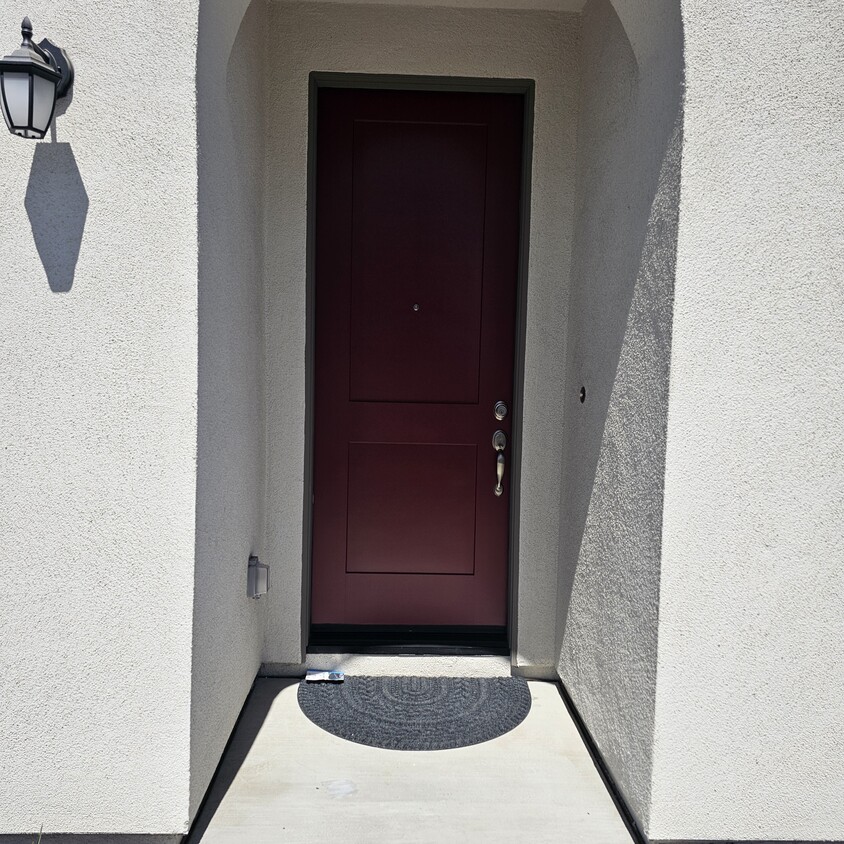 Front Door - 415 Willow Run Ln