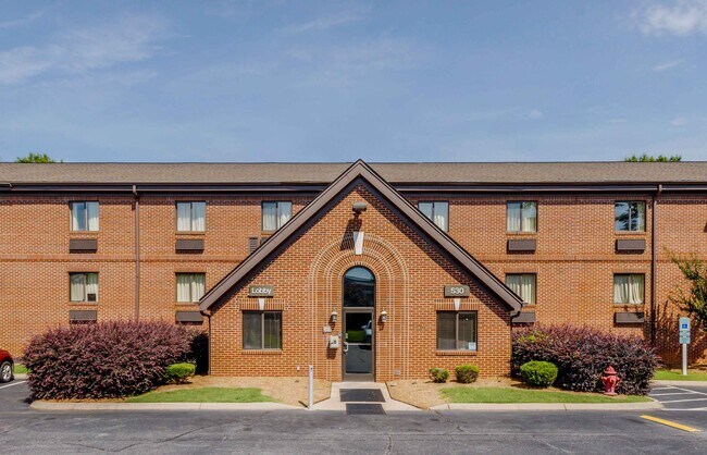 Foto del edificio - Furnished Studio-Greenville - Haywood Mall