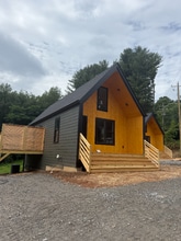 Building Photo - 798 Country Club Dr