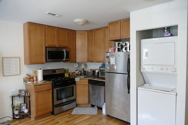 Foto del edificio - 1338 W Erie St